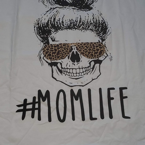 #MOMLIFE skull tank top - Picture 10 of 12